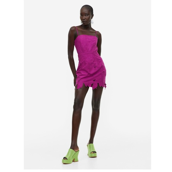 NEW! H&M floral dress🌸 - Picture 3 of 7